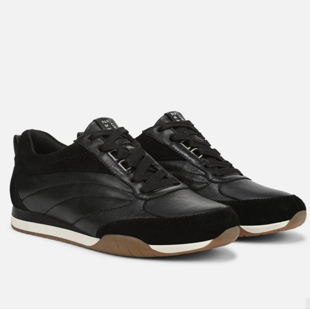 LIKE NEW Naturalizer Tao Lace Up Sneaker, Black, Size 7 Wide
